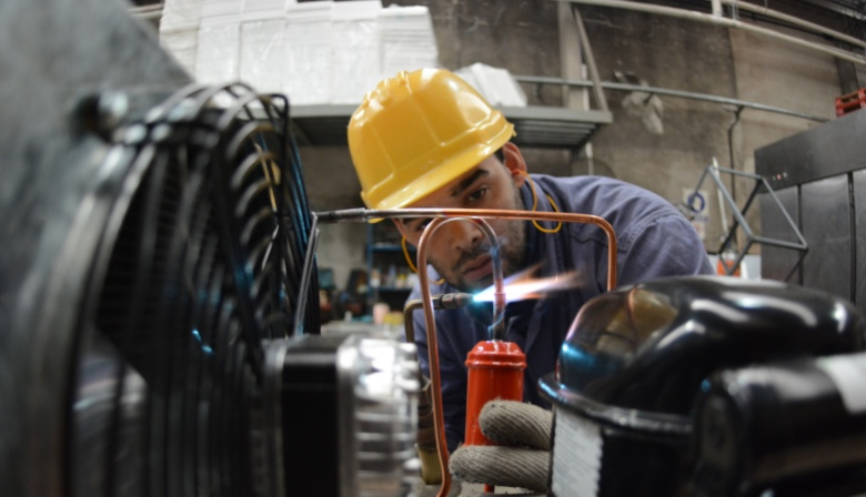 La industria creció 5,8%, pero todavía no alcanza niveles óptimos