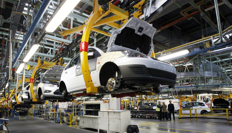Industria automotriz: cayó la producción de autos en julio, pero crecieron las exportaciones