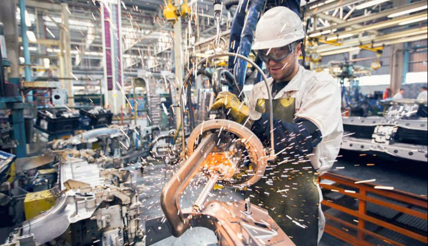 Mejoró la industria en marzo por mayor cantidad de días trabajados