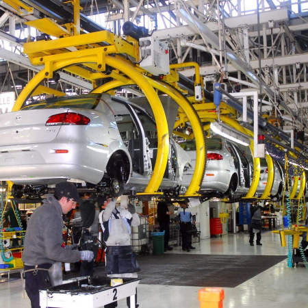 La actividad económica cayó en marzo con relación a febrero