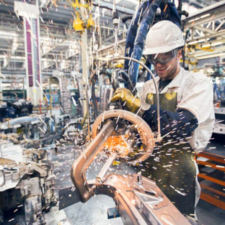 Mejoró la industria en marzo por mayor cantidad de días trabajados