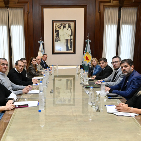 Buenos Aires impulsa la inversión municipal para adquirir maquinaria y bienes de capital