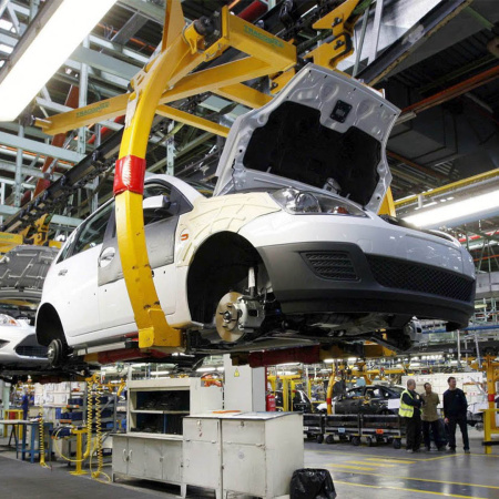Según la UIA, la actividad industrial cayó 1,8% en junio y cerró un primer semestre en rojo